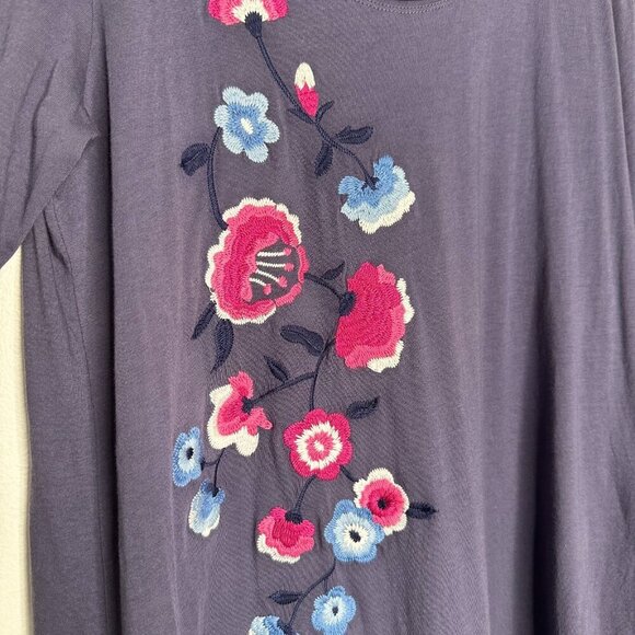 Garnet Hill Knit Tunic Top XL Floral Embroidered Asymmetrical Hem Purple - Picture 4 of 10